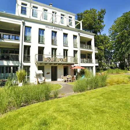 Strandlounge In Den Parkvillen Binz