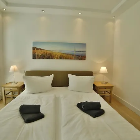 Strandlounge In Den Parkvillen * 宾茨