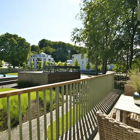 Strandlounge In Den Parkvillen Lägenhet Binz