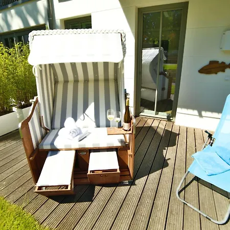 Strandlounge In Den Parkvillen بينز