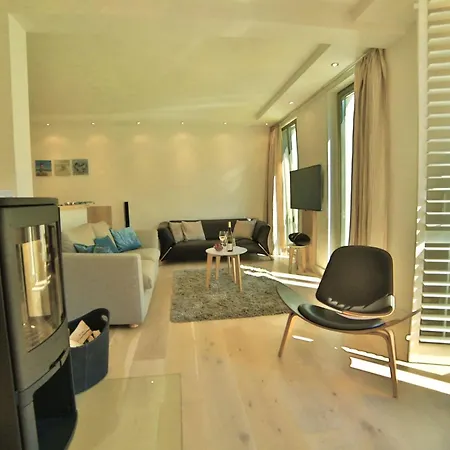 Strandlounge In Den Parkvillen * 宾茨